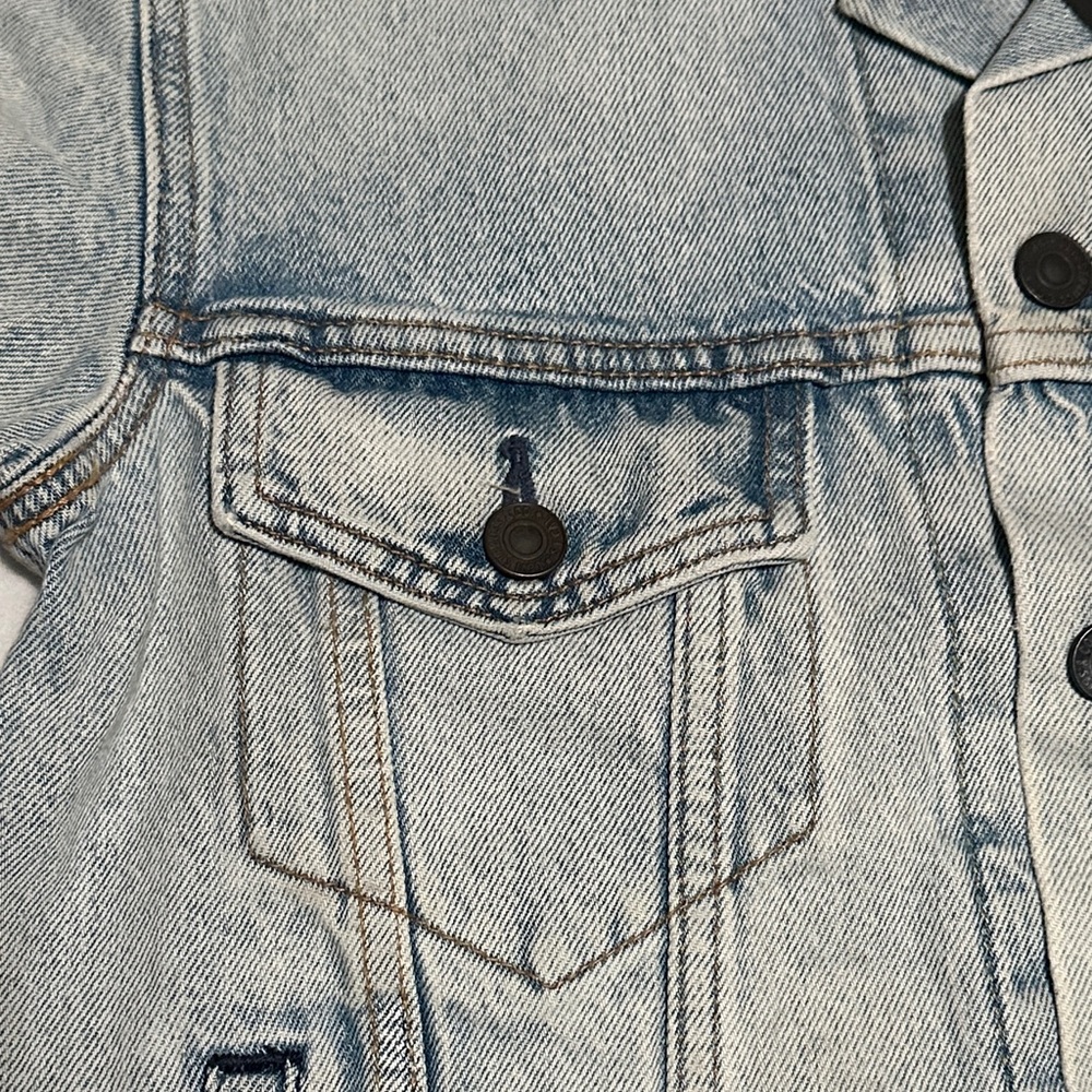 Levi's Faded Blue Tucker Premium Denim Jacket - Picture 7 of 13